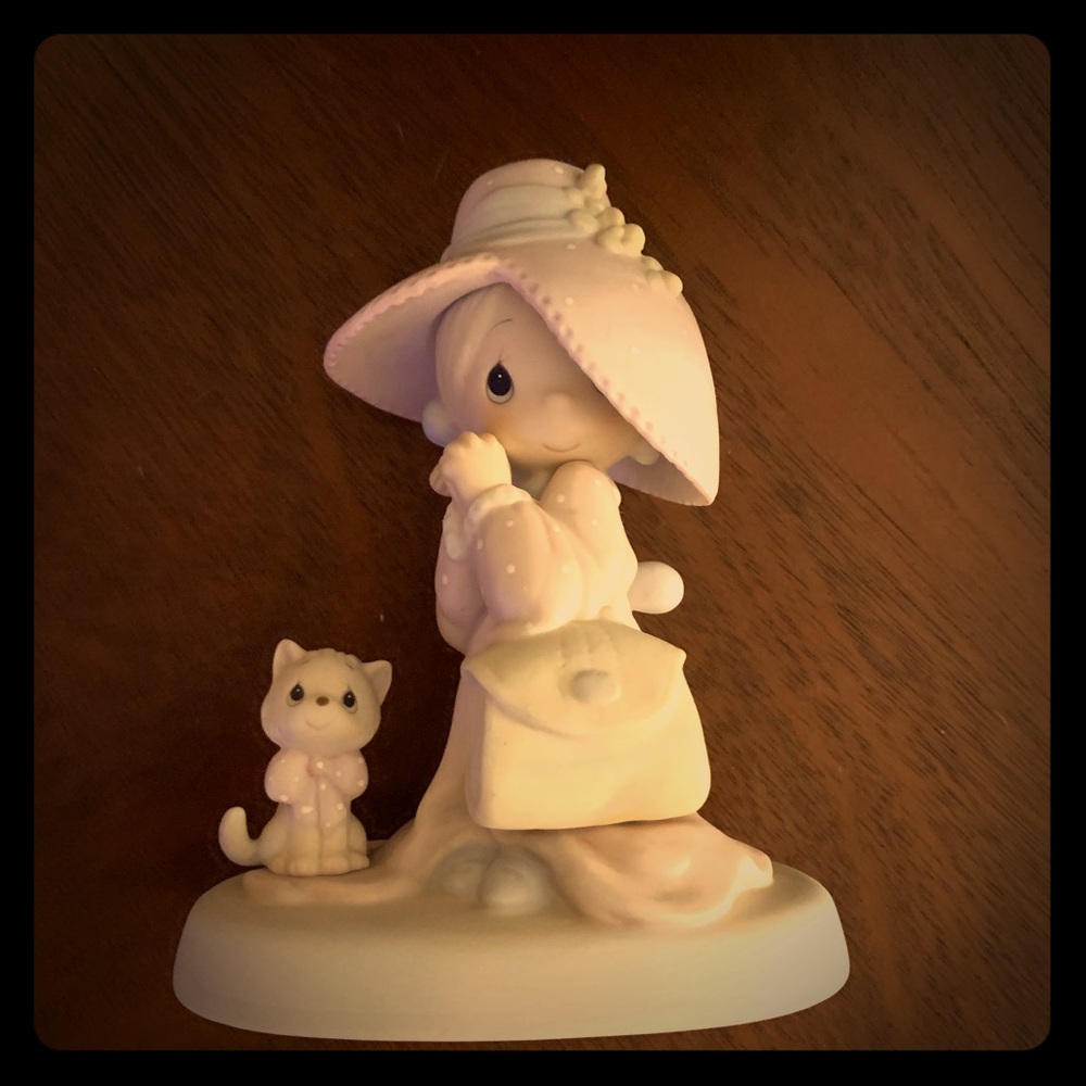 Vintage 1983 Precious Moments Figurine